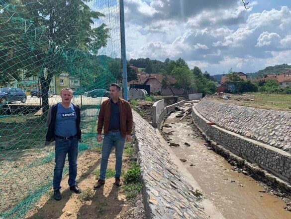 Delegacija Stranke za BiH Tuzlanskog kantona obišla poplavljena područja u Čeliću