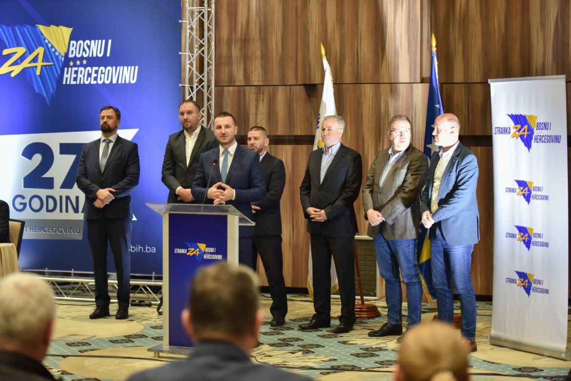 IMG-a0b3c1ef6987b27594dbd35bdb83dedf-V Na svečanoj sjednici Glavnog odbora SBiH još jednom potvrđen nastavak državotvorne politike