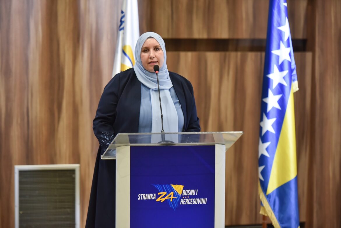 Begija Smajić: Naša najveća pobjeda nad politikom zločina jeste svaki povratnik koji je ostao na svojoj grudi