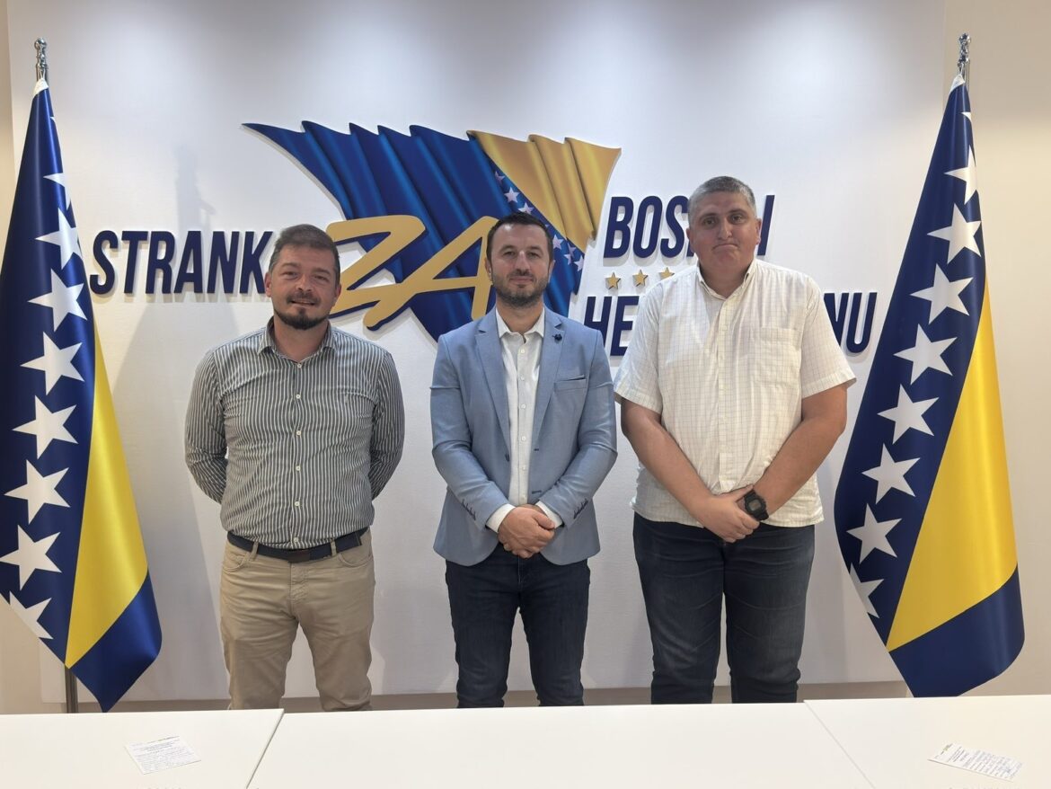 Ahatović i Sejfović pristupili Stranci za Bosnu i Hercegovinu