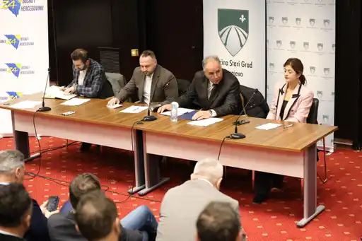 IMG-0285b27795c2c0ee4724565dfbc690ef-V