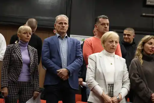 IMG-0fcf620289e25441442404d015d5606b-V