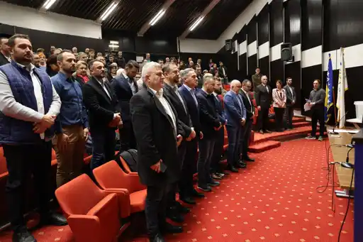 IMG-aa6215116cccccde765ca96910b7db0b-V