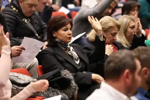 IMG-feb05ea6ea47679a6f289903d2a4920e-V