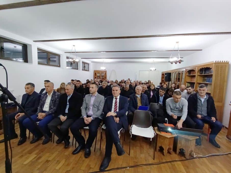 IMG-74e0877e0ba672fdbaec3a227412ef82-V