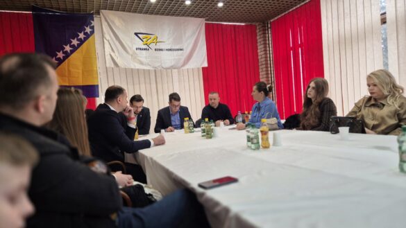 IMG-d68dcacb9e72b8043b12f9b4c88e3084-V